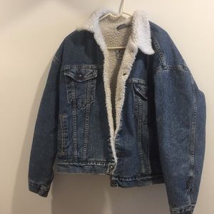 Vintage Levis’s Authentic Sherpa Lined Jean Jacket